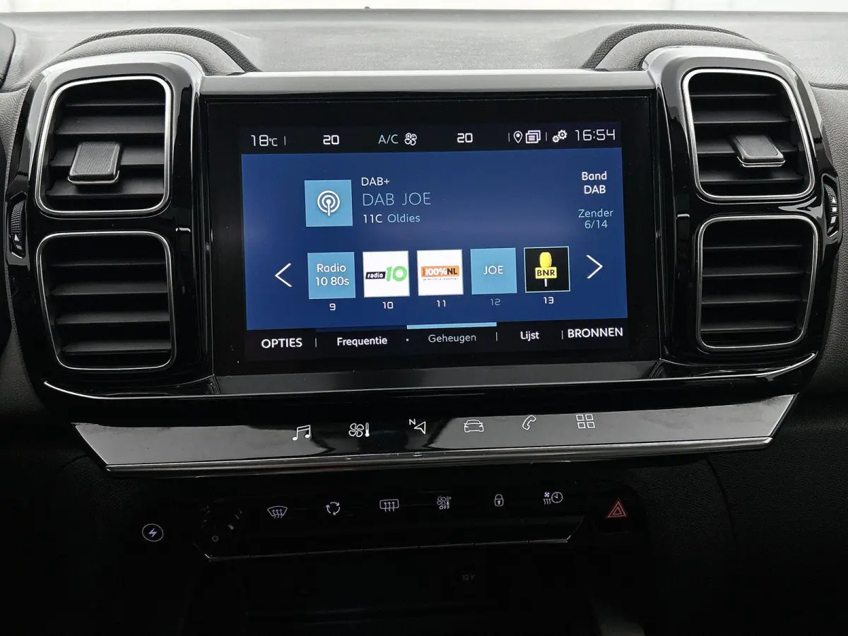 1.6 Plug-in Hybrid 225pk Business Plus Automaat | Schuif-/Kanteldak | Adaptieve Cruise Control | Elektrische Klep | Trekhaak | LED | Keyless Entry/Start |