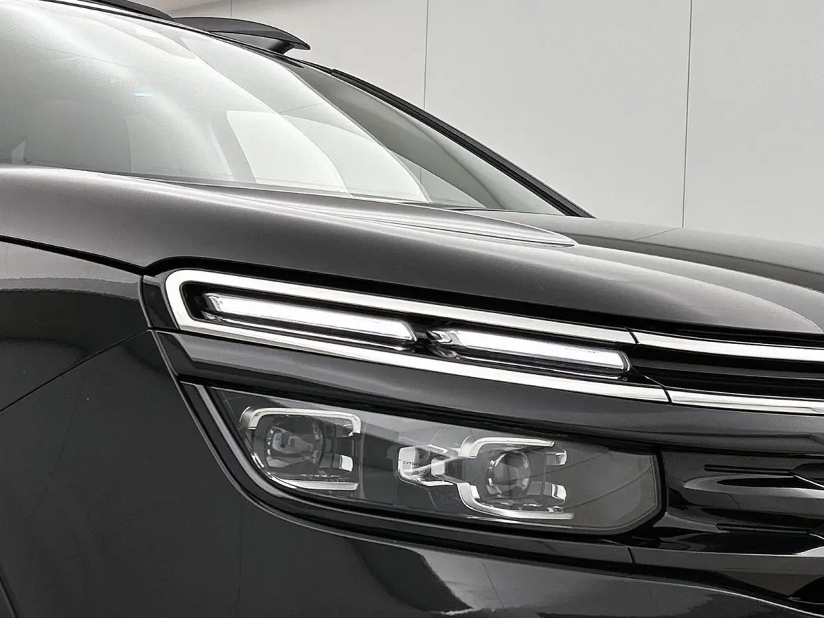 1.6 Plug-in Hybrid 225pk Business Plus Automaat | Schuif-/Kanteldak | Adaptieve Cruise Control | Elektrische Klep | Trekhaak | LED | Keyless Entry/Start |