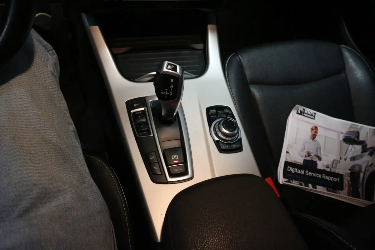 XDrive20i Executive KEURIG ONDERHOUDEN/ 12 MAANDEN GARANTIE ! ! !
