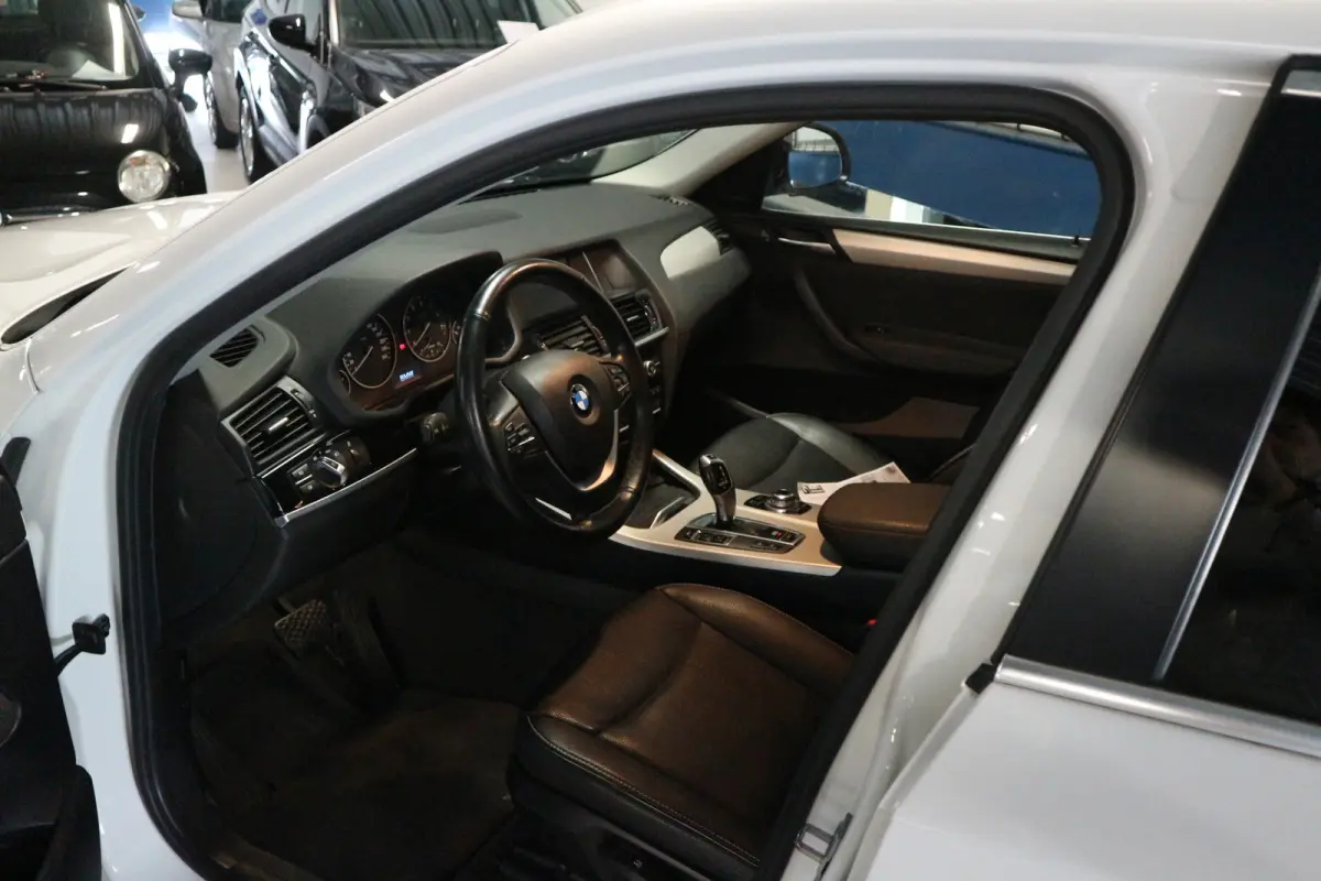XDrive20i Executive KEURIG ONDERHOUDEN/ 12 MAANDEN GARANTIE ! ! !