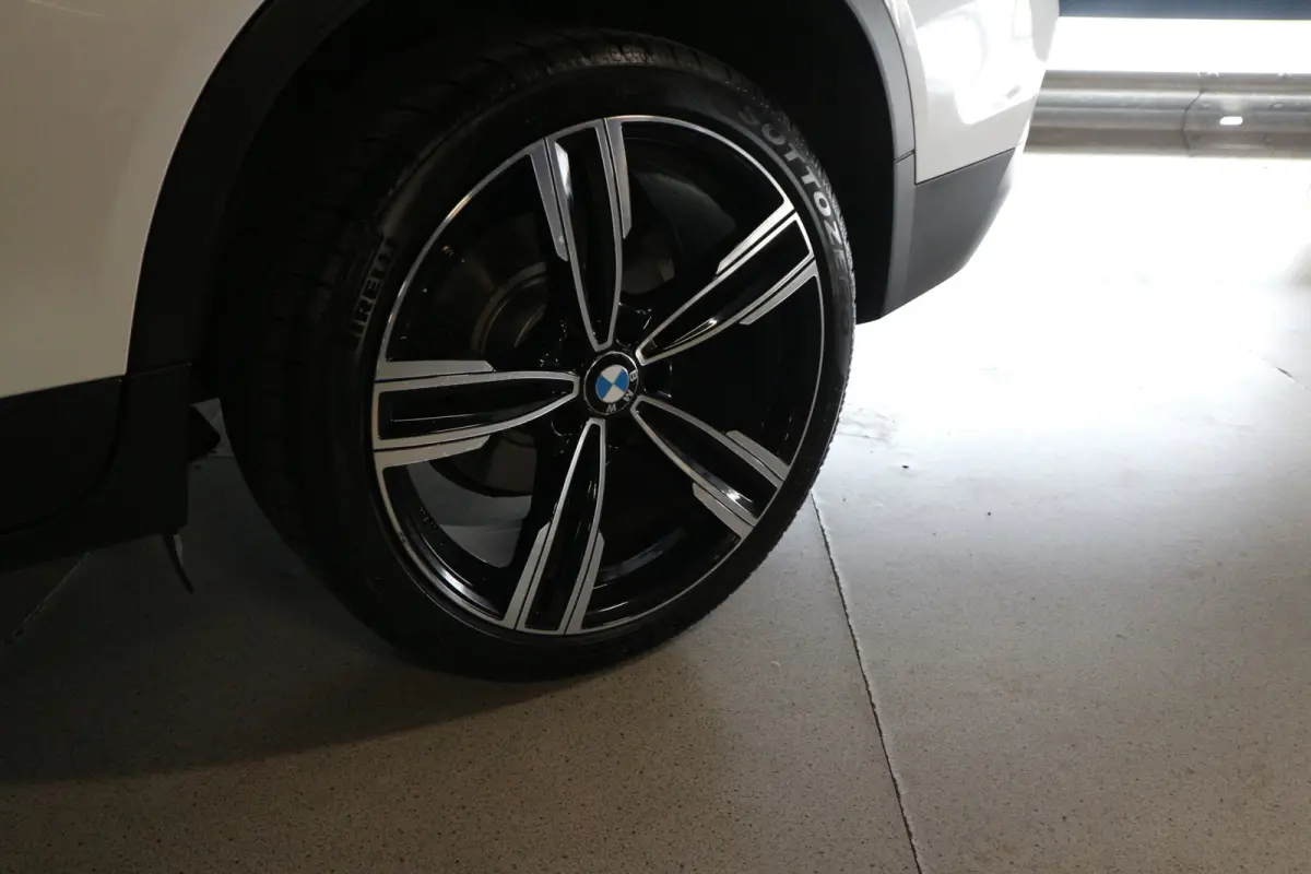 XDrive20i Executive KEURIG ONDERHOUDEN/ 12 MAANDEN GARANTIE ! ! !