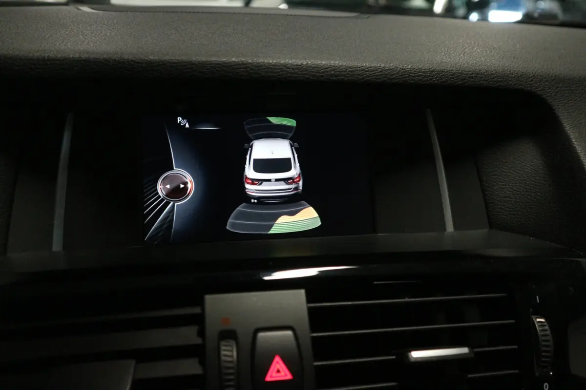 XDrive20i Executive KEURIG ONDERHOUDEN/ 12 MAANDEN GARANTIE ! ! !