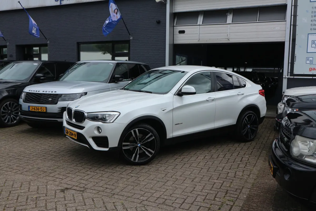 XDrive20i Executive KEURIG ONDERHOUDEN/ 12 MAANDEN GARANTIE ! ! !