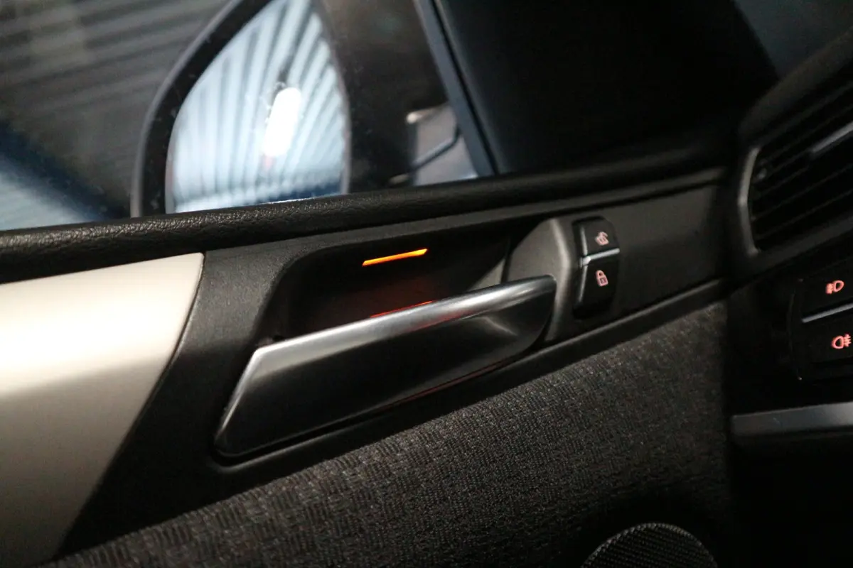 XDrive20i Executive KEURIG ONDERHOUDEN/ 12 MAANDEN GARANTIE ! ! !