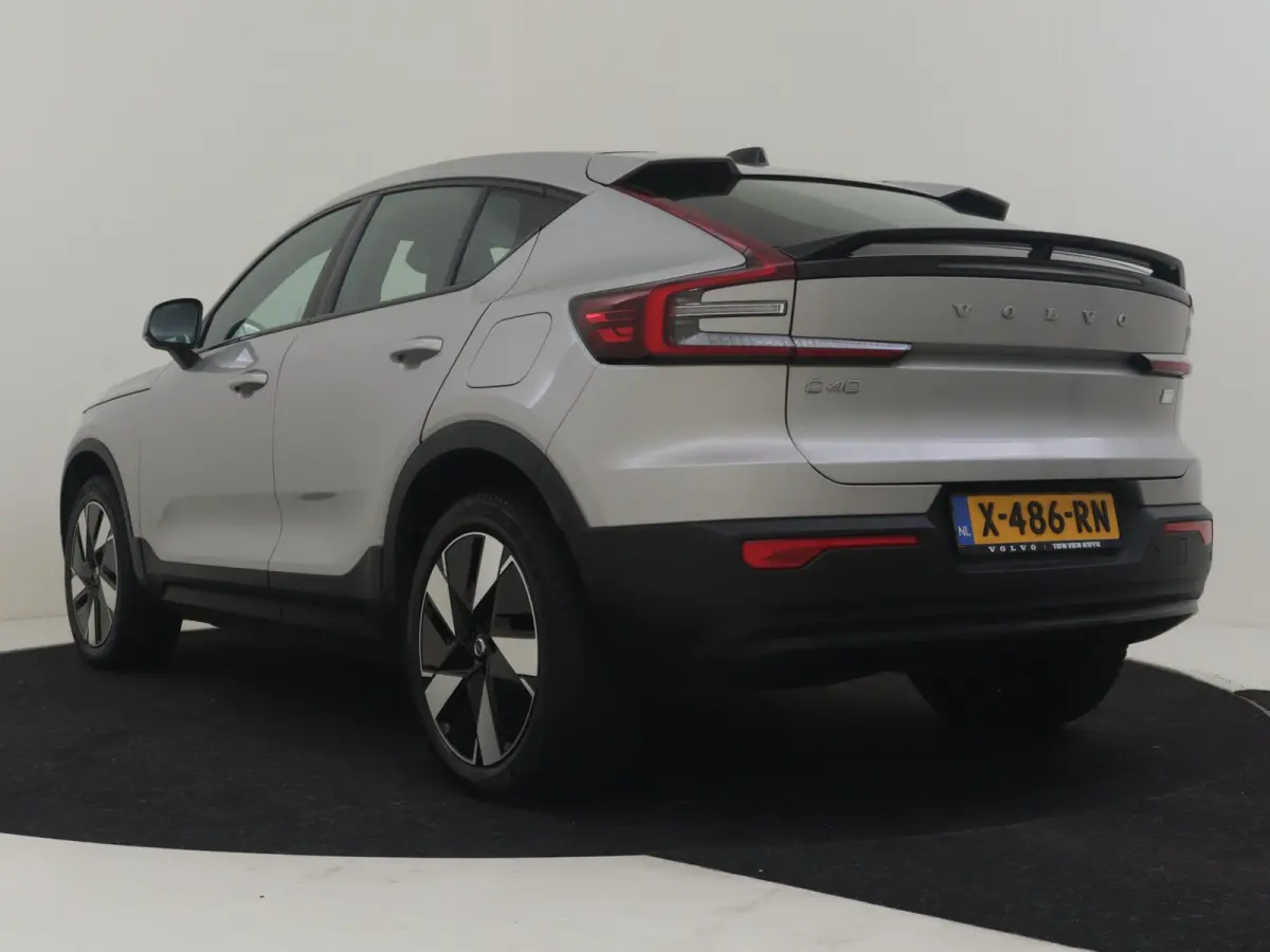 Single Motor Plus 69 kWh l SoH 94% | Panoramadak l Stoel/Stuurverwarming l Camera l Elektr. Klep l Side Assist l