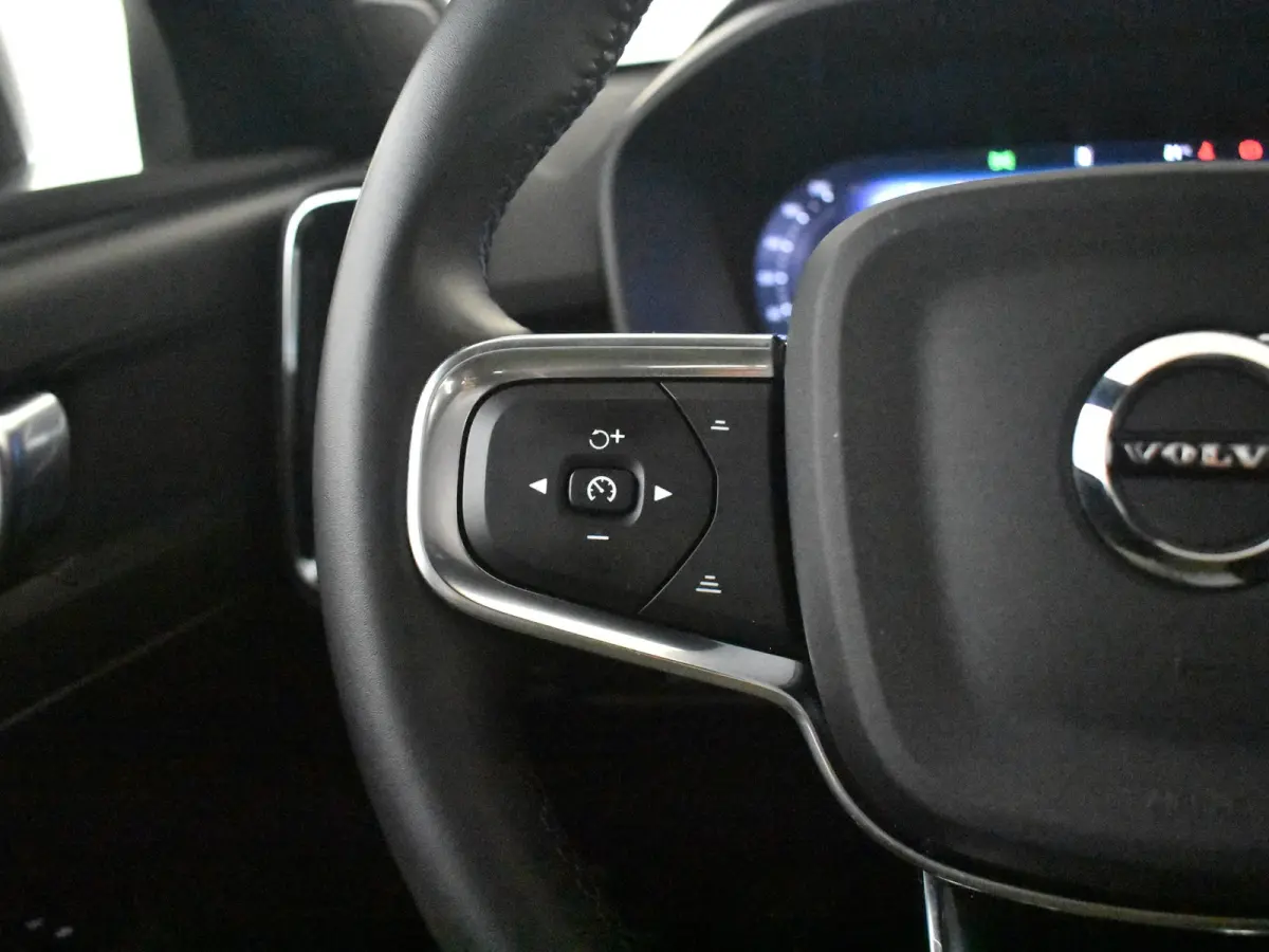 Single Motor Plus 69 kWh l SoH 94% | Panoramadak l Stoel/Stuurverwarming l Camera l Elektr. Klep l Side Assist l