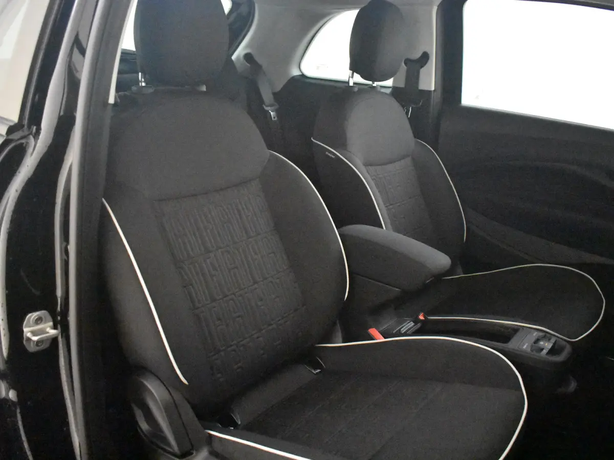 Urban 42 kWh l Camera | SoH 97% l LM-Velgen l Navigatie l Apple Car Play l Cr Control l Sfeer Pakket l