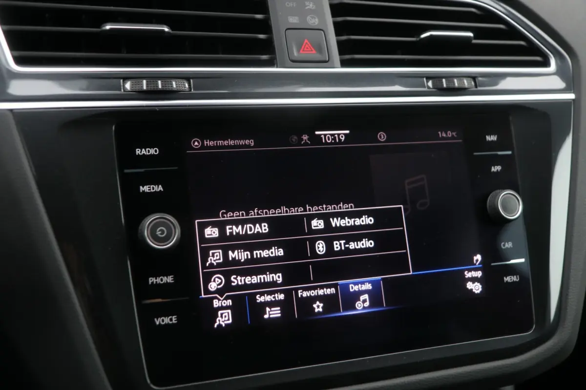 1.4 TSI 245pk eHybrid R-Line Business+ | SoH 89% | Trekhaak | 360 Camera | Stoelverwarming | Navigatie | App Connect