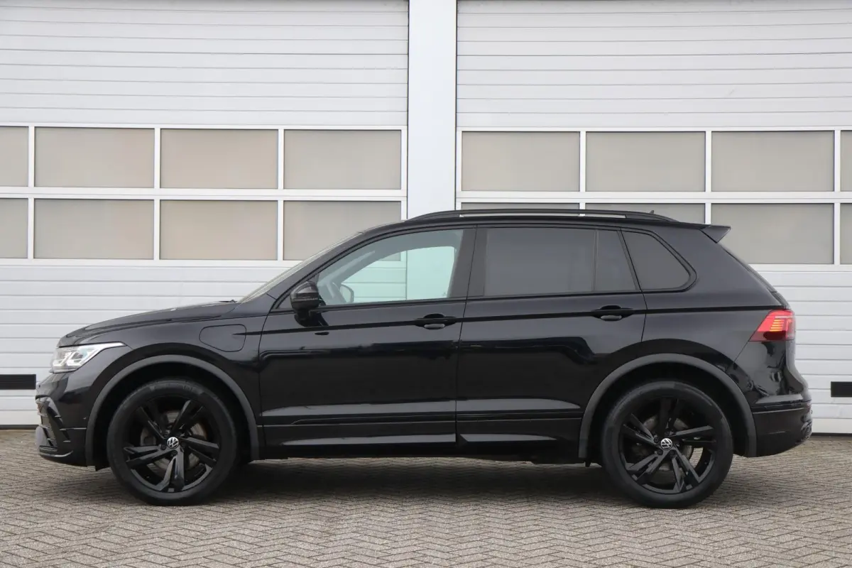 1.4 TSI 245pk eHybrid R-Line Business+ | SoH 89% | Trekhaak | 360 Camera | Stoelverwarming | Navigatie | App Connect