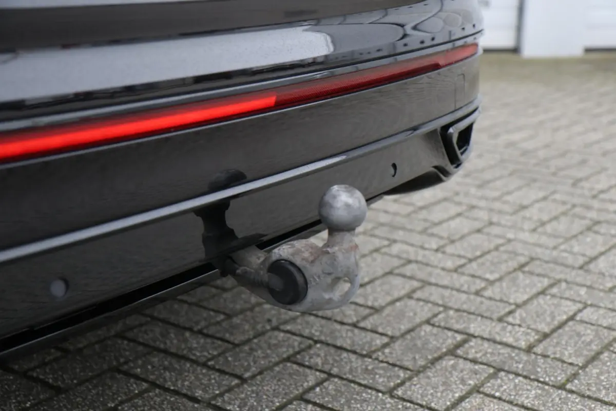 1.4 TSI 245pk eHybrid R-Line Business+ | SoH 89% | Trekhaak | 360 Camera | Stoelverwarming | Navigatie | App Connect