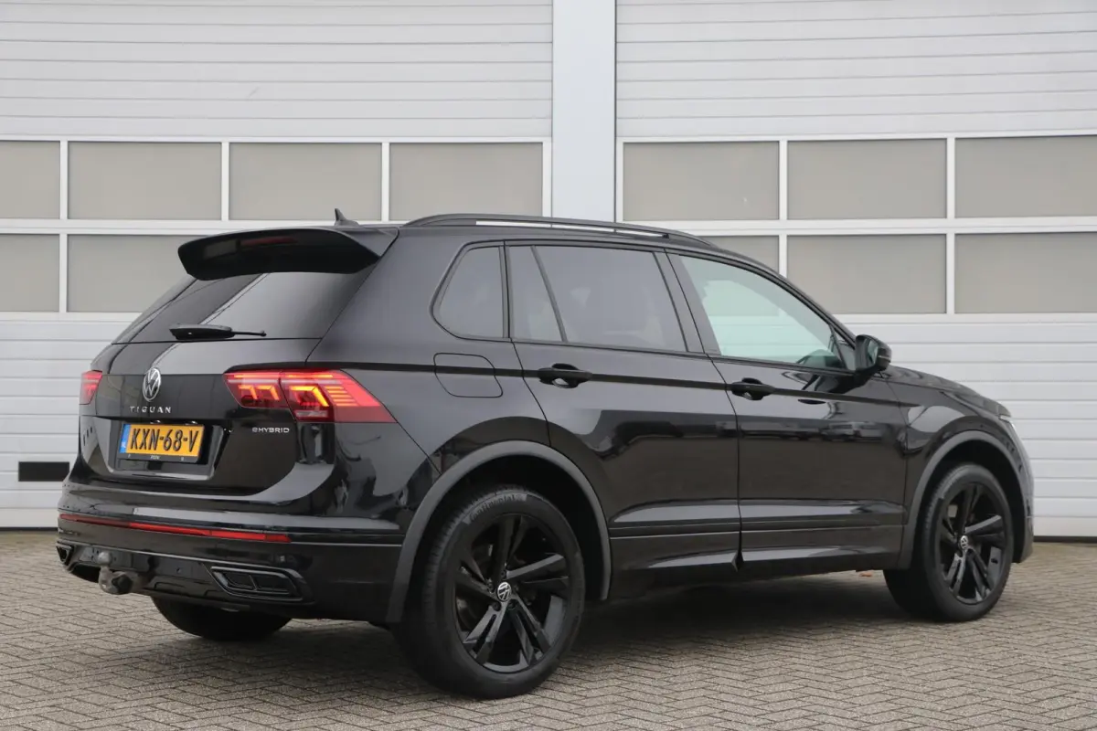 1.4 TSI 245pk eHybrid R-Line Business+ | SoH 89% | Trekhaak | 360 Camera | Stoelverwarming | Navigatie | App Connect