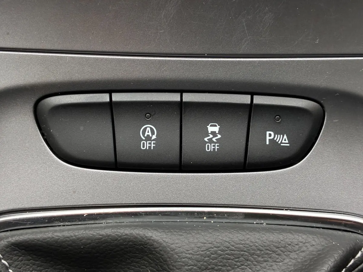 1.0 Online Edition|2e Eigenaar|Airco|CarPlay|CruiseControl|PDC|Elektr.ramen|Nieuwe APK|NAP|