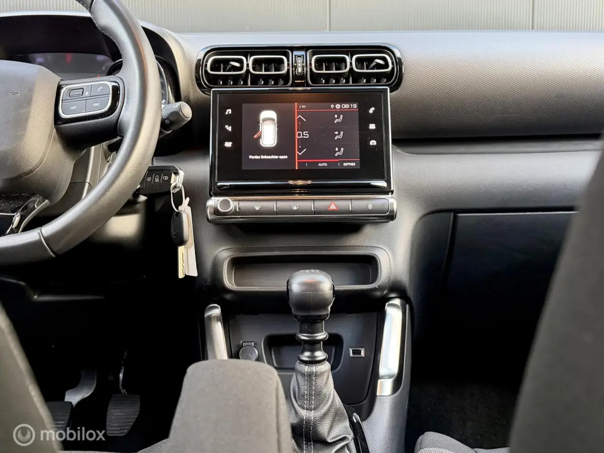 110pk C-Series I CarPlay | Clima I