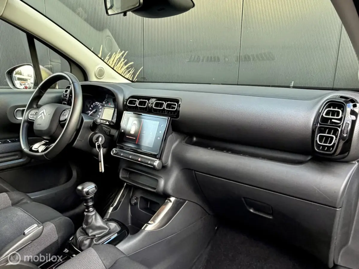 110pk C-Series I CarPlay | Clima I