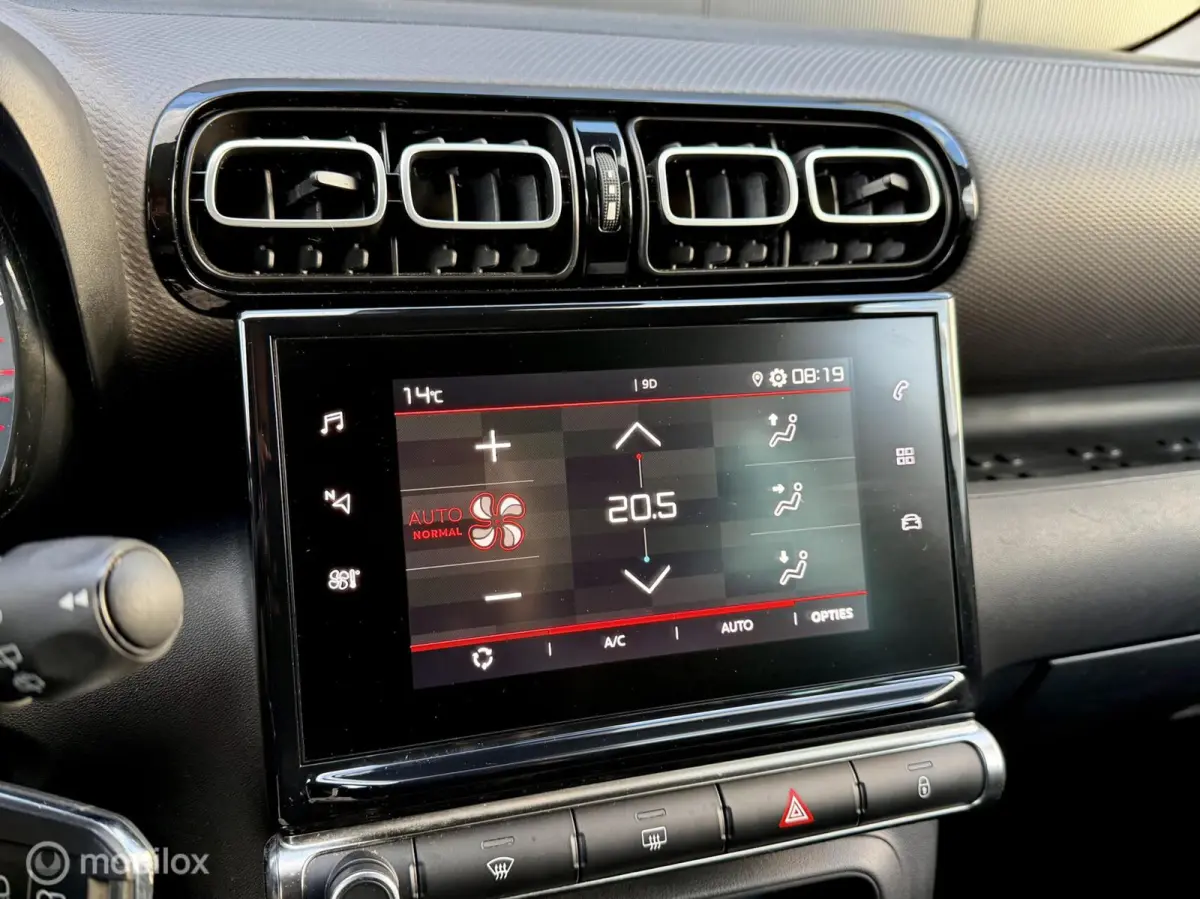 110pk C-Series I CarPlay | Clima I