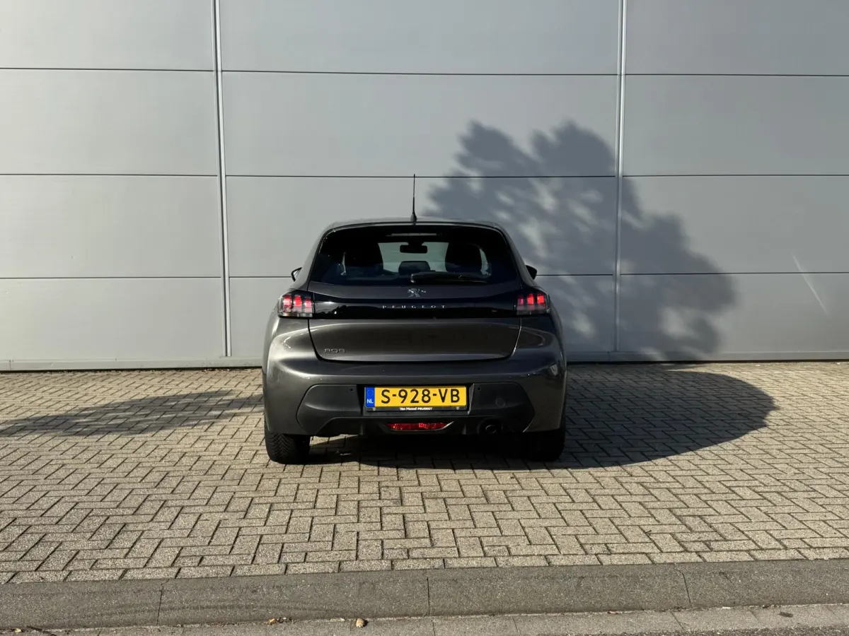 1.2 PureTech Active Pack | Automaat | Cruise Control | Parkeerhulp | Apple Carplay/Android Auto