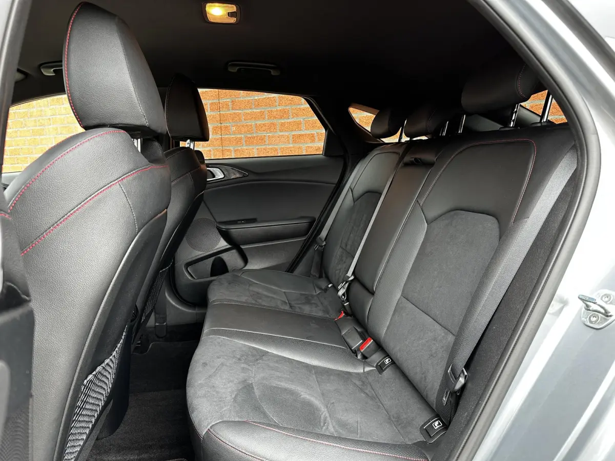 1.6 T-GDi 204pk Automaat GT Navigatie Climate Control Electrische bedienbare achterklep Adaptieve Cruise Control Camera Dab Keyless start