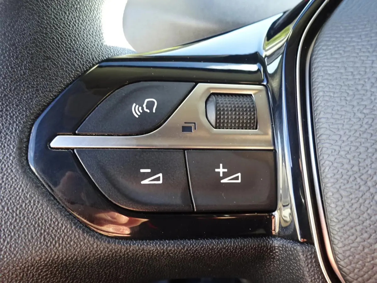 1.2 PureTech Pro BENZINE AIRCO NAVI CRUISE CONTROL PDC SCHUIFDEUR