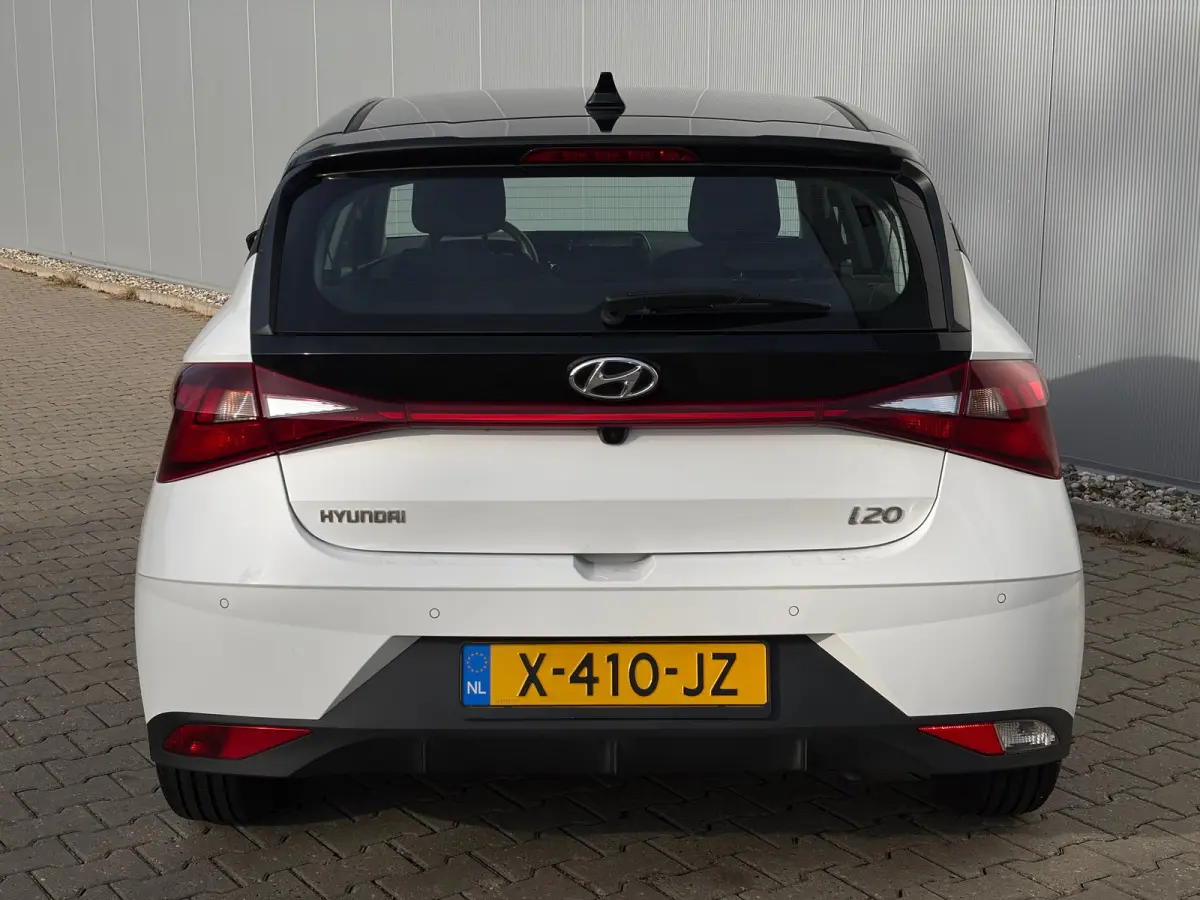 1.2 MPI Comfort | Airco | Cruise Control | Android auto | Apple Carplay | Stalen velgen met nieuwe banden | Achteruitrijcamera | Navigatie via telefoon |