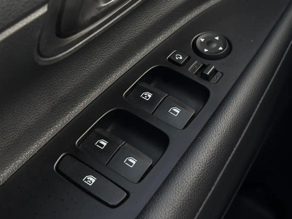 1.2 MPI Comfort | Airco | Cruise Control | Android auto | Apple Carplay | Stalen velgen met nieuwe banden | Achteruitrijcamera | Navigatie via telefoon |