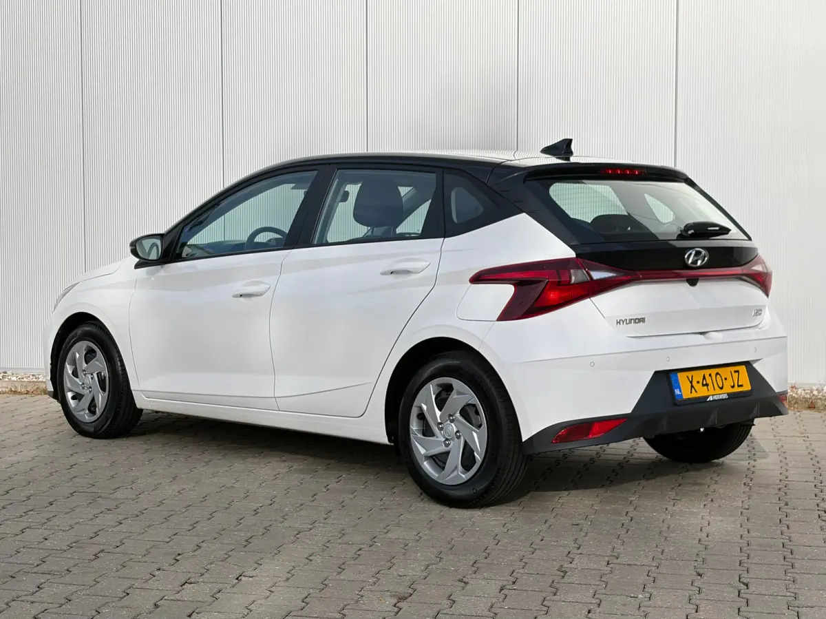 1.2 MPI Comfort | Airco | Cruise Control | Android auto | Apple Carplay | Stalen velgen met nieuwe banden | Achteruitrijcamera | Navigatie via telefoon |