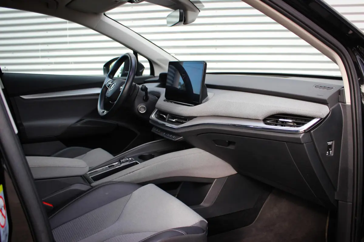 80X Loft // 95,4% SoH | Dual motor AWD | 265PK | Camera | CarPlay & Android Auto | ACC | Keyless | Sfeerverlichting
