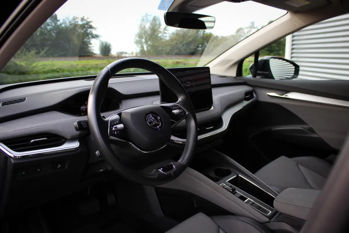 80X Loft // 95,4% SoH | Dual motor AWD | 265PK | Camera | CarPlay & Android Auto | ACC | Keyless | Sfeerverlichting