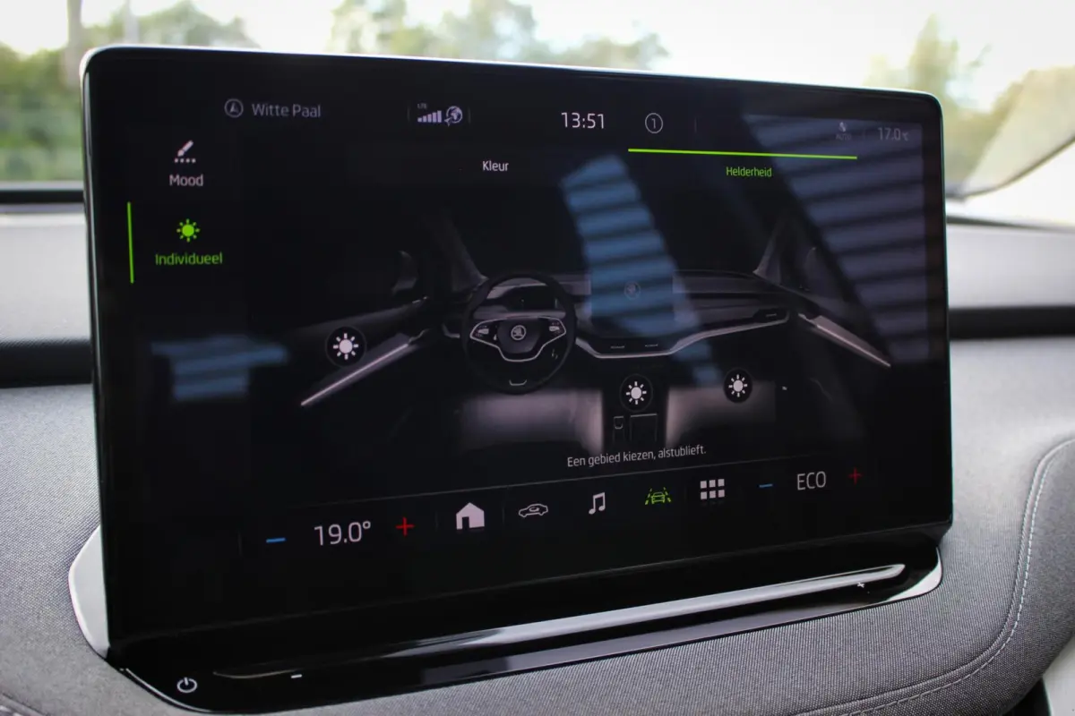 80X Loft // 95,4% SoH | Dual motor AWD | 265PK | Camera | CarPlay & Android Auto | ACC | Keyless | Sfeerverlichting