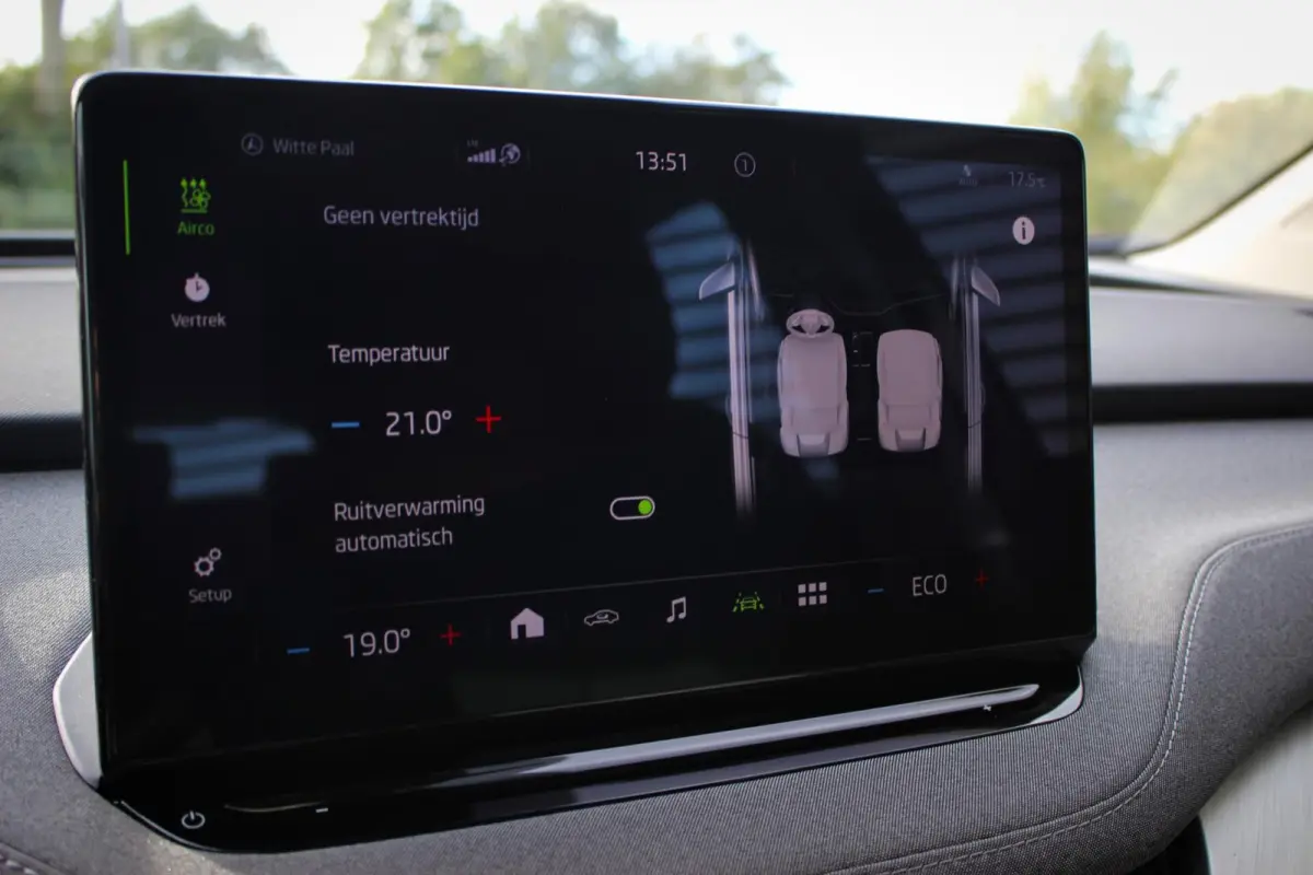 80X Loft // 95,4% SoH | Dual motor AWD | 265PK | Camera | CarPlay & Android Auto | ACC | Keyless | Sfeerverlichting