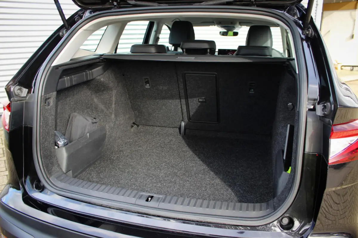 80X Loft // 95,4% SoH | Dual motor AWD | 265PK | Camera | CarPlay & Android Auto | ACC | Keyless | Sfeerverlichting