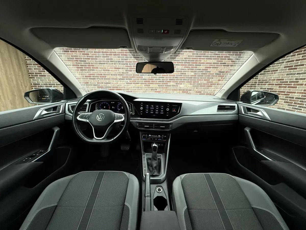 1.0 TSI R-Line | IQ Light | Automaat |