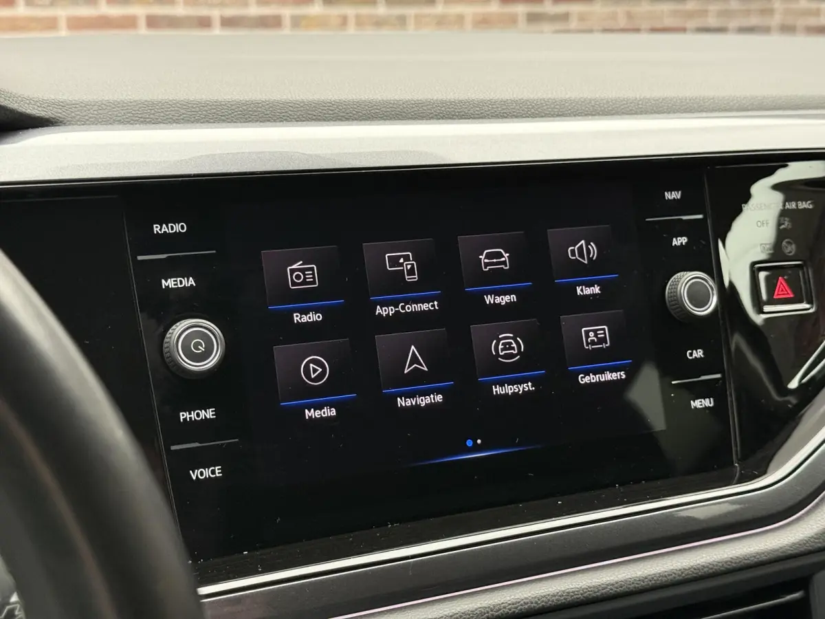 1.0 TSI R-Line | IQ Light | Automaat |