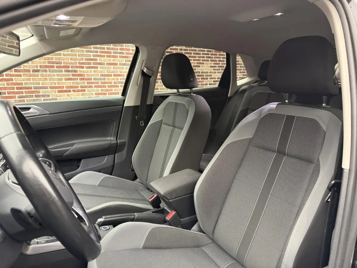 1.0 TSI R-Line | IQ Light | Automaat |