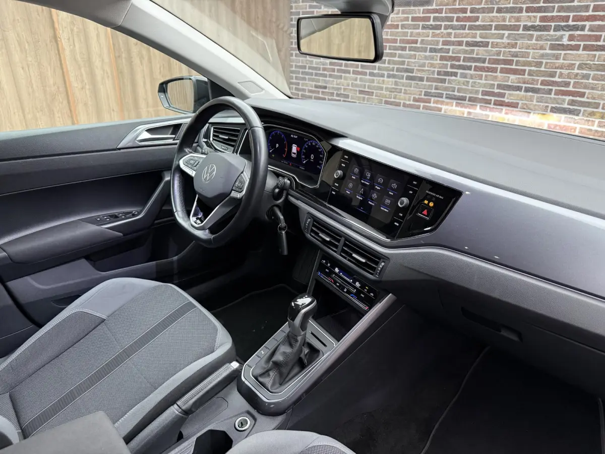1.0 TSI R-Line | IQ Light | Automaat |