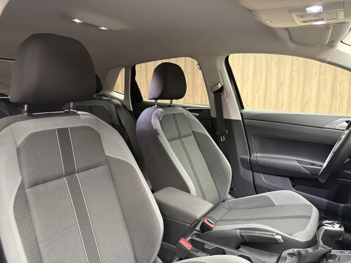 1.0 TSI R-Line | IQ Light | Automaat |