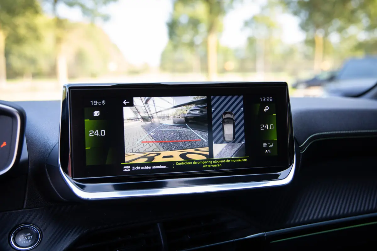 1.2 PureTech GT-Line , Cruise control, Achteruitrijcamera, Navigatie, Led
