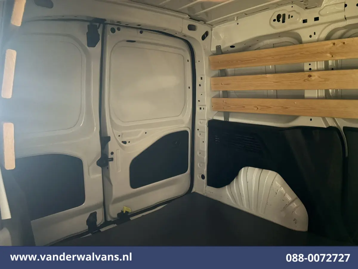 1.5 BlueHDi 131pk L1H1 Euro6 Airco | Apple Carplay | Navigatie | Cruisecontrol | Parkeersensoren, Android auto