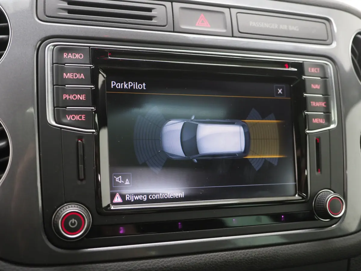 1.4 TSI R-Line Edition | NL Auto | Panoramadak | Alcantara | Cruise | Climate | Donkere Hemel