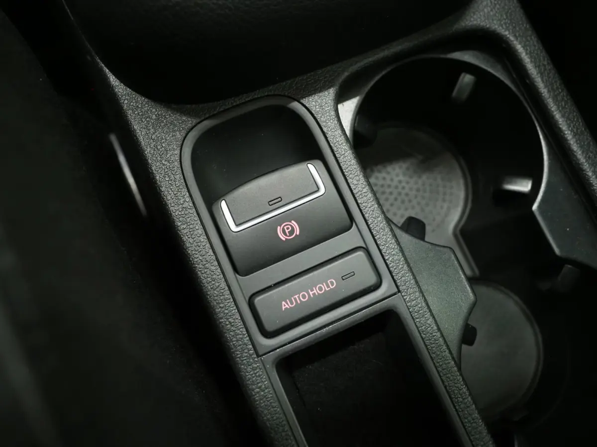 1.4 TSI R-Line Edition | NL Auto | Panoramadak | Alcantara | Cruise | Climate | Donkere Hemel
