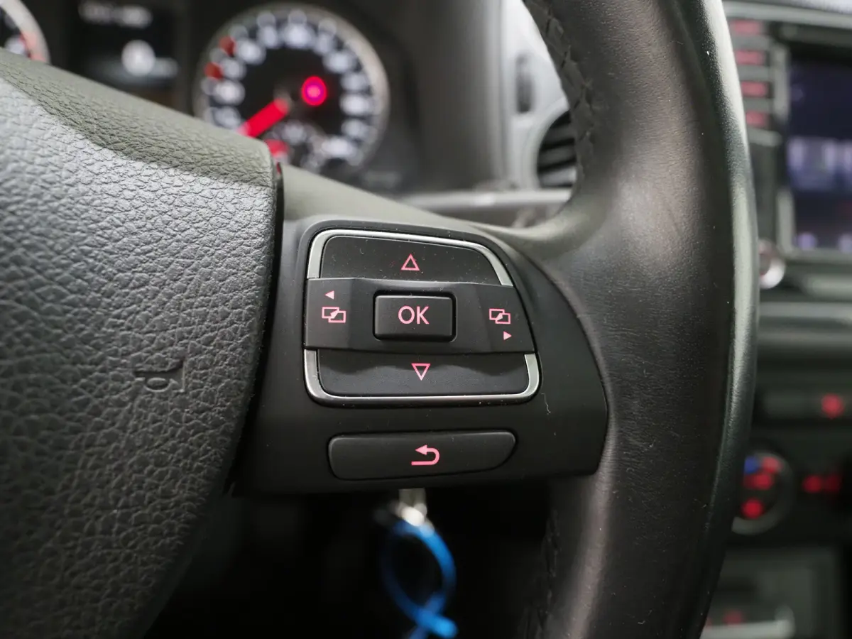 1.4 TSI R-Line Edition | NL Auto | Panoramadak | Alcantara | Cruise | Climate | Donkere Hemel