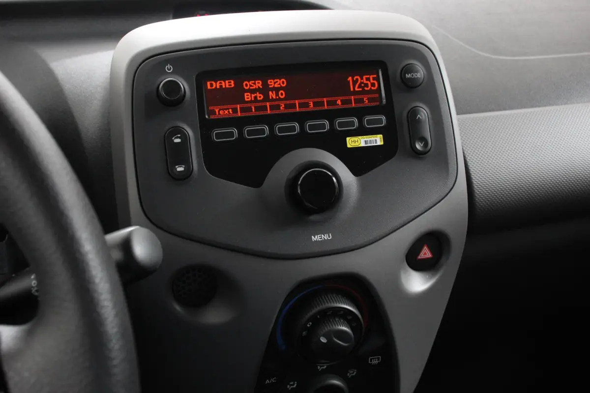 1.0 e-VTi Active Airco Bluetooth Led 5 deurs