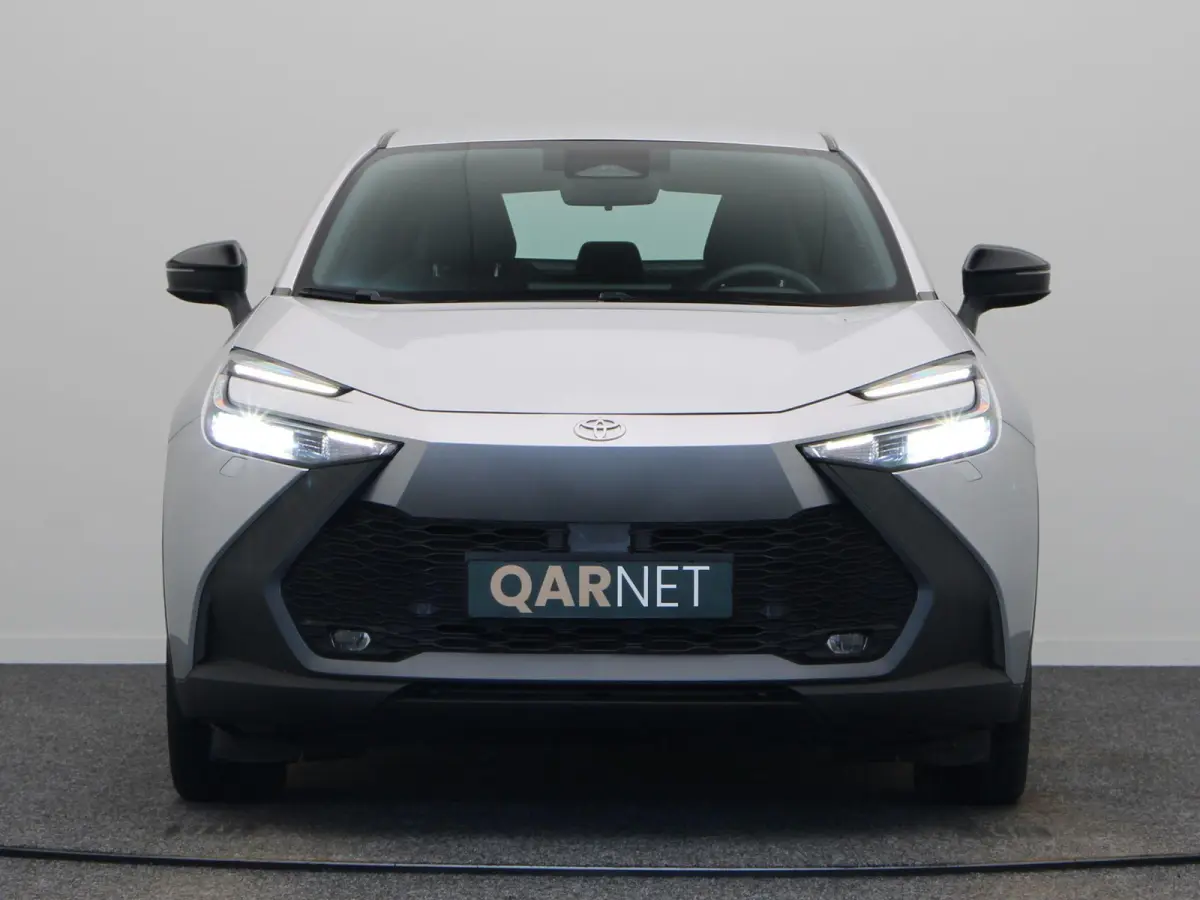 1.8 Hybrid 140 Active | Stoel- en stuurwielverwarming | Voorruitverwarming | Achteruitrijcamera | Dodehoek |