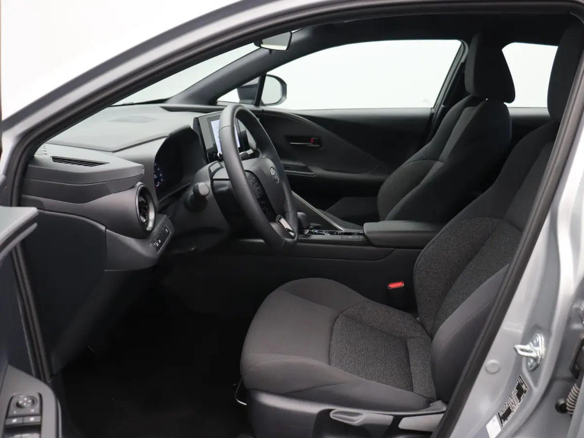 1.8 Hybrid 140 Active | Stoel- en stuurwielverwarming | Voorruitverwarming | Achteruitrijcamera | Dodehoek |