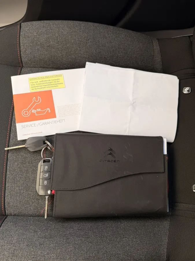 1.2 Shine 17'' Cruise Clima CarPlay 12mnd garantie 3x isofix Stoelverwarming