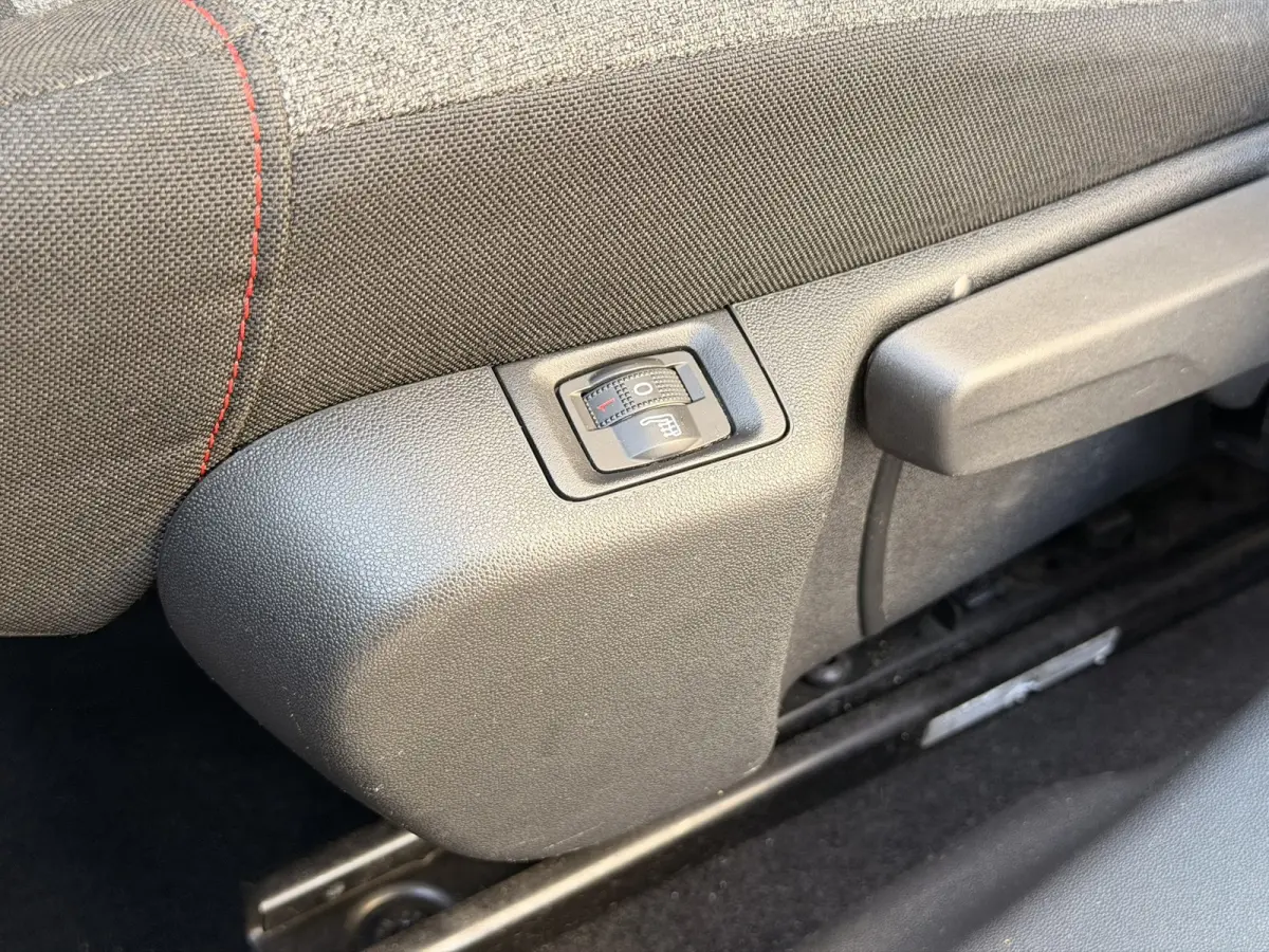 1.2 Shine 17'' Cruise Clima CarPlay 12mnd garantie 3x isofix Stoelverwarming