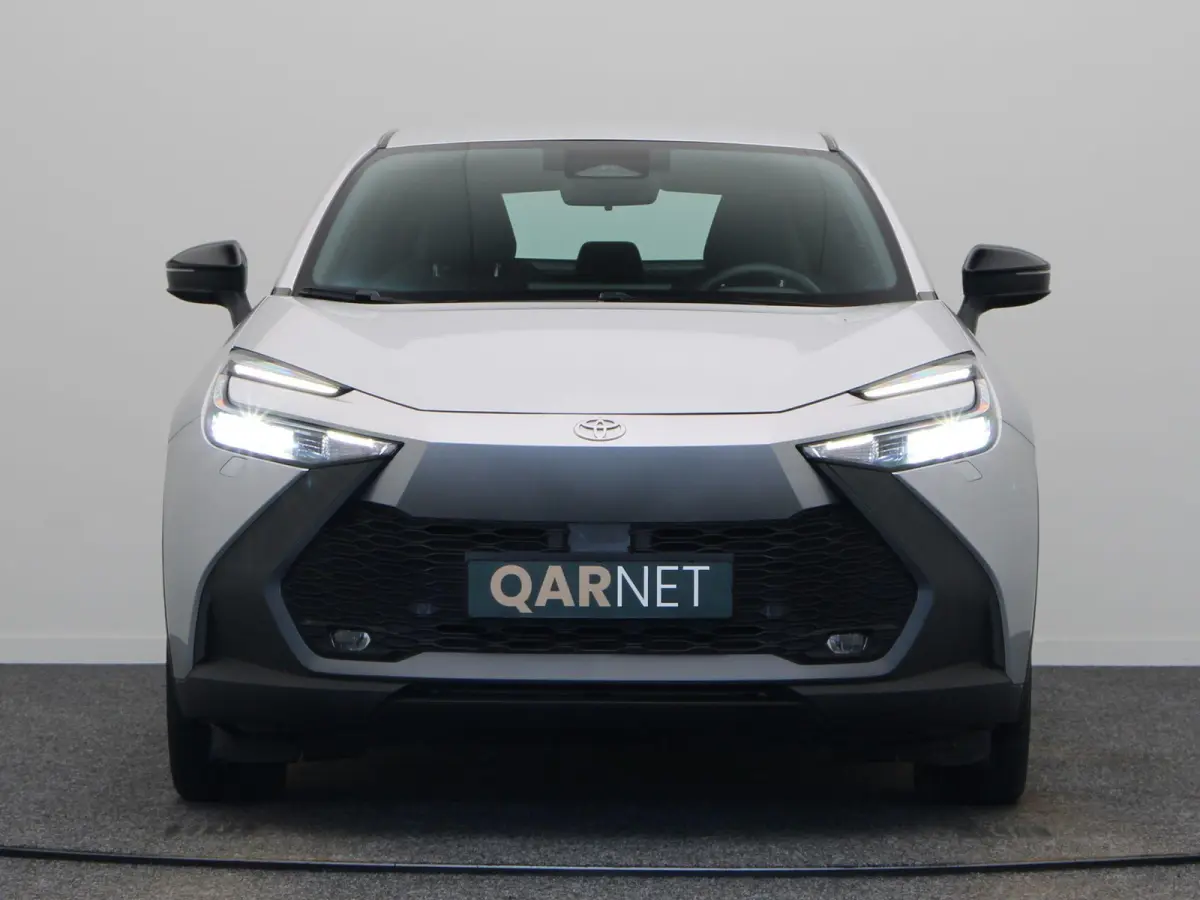1.8 Hybrid 140 Active | Stoel- en stuurwielverwarming | Voorruitverwarming | Achteruitrijcamera | Dodehoek |