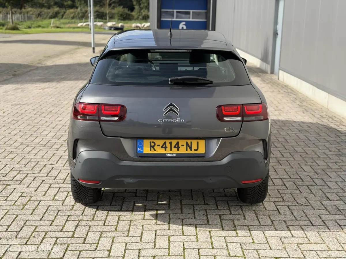 1.2 PureTech | Camera | CarPlay | Stoel vw | Nieuwe APK
