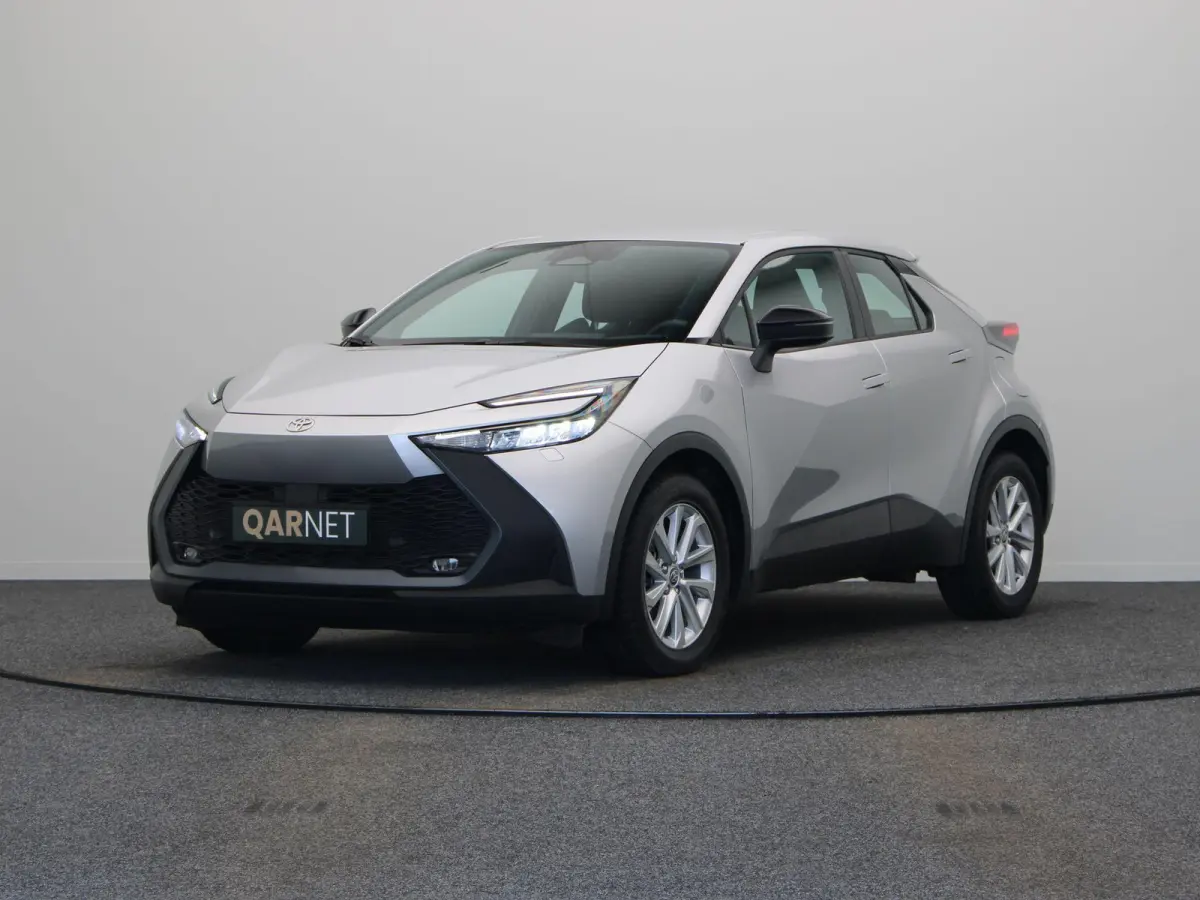 1.8 Hybrid 140 Active | Stoel- en stuurwielverwarming | Voorruitverwarming | Achteruitrijcamera | Dodehoek |