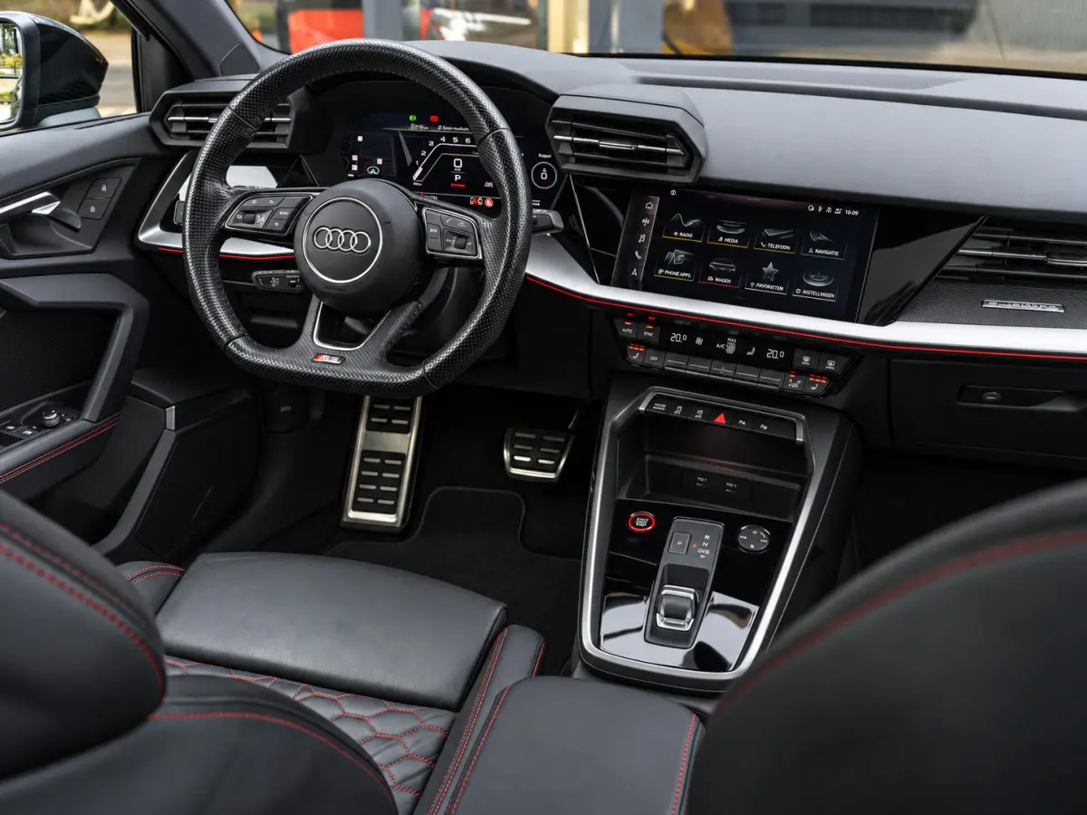 RS 3 2.5 TFSI RS 3 quattro