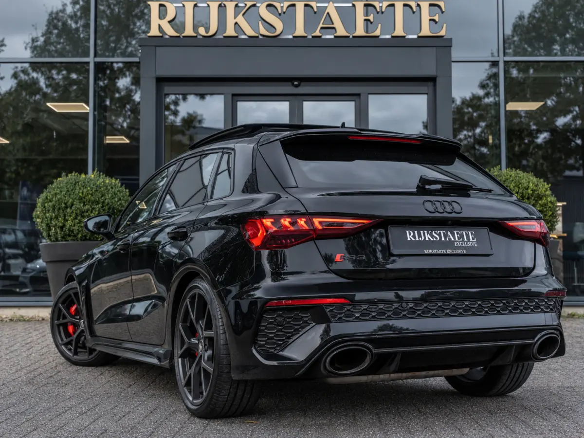 RS 3 2.5 TFSI RS 3 quattro